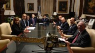 Milei pasó el mal trago de Diputados escuchando temas de películas junto a su hermana Karina y Virginia Gallardo, candidata a diputada