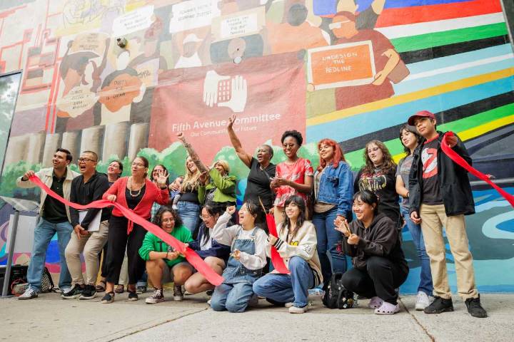 ‘The Heartbeat of Gowanus’: New Groundswell mural honors neighborhood’s past, present and future • Brooklyn Paper