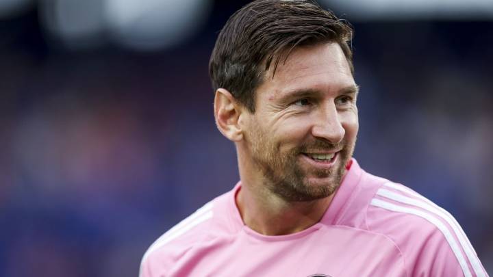 Junto a un exjugador de Boca: el crack mundial que destacó a Lionel Messi en una particular elección