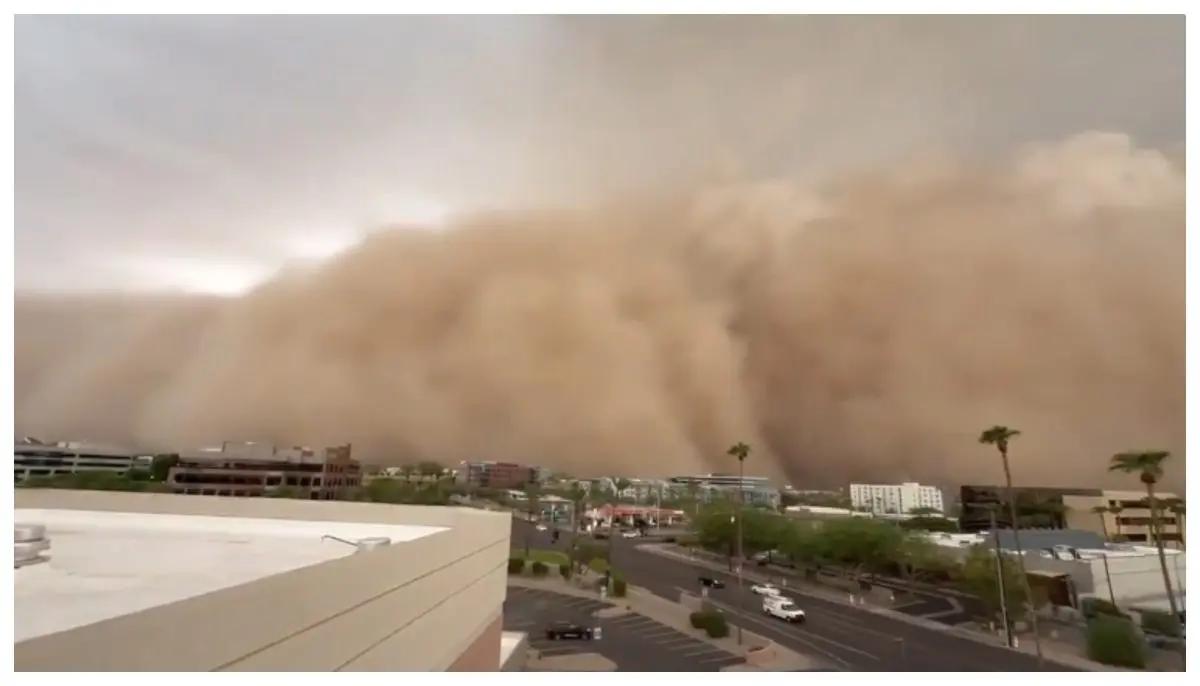 Tormenta de polvo paraliza vuelos y deja miles sin luz en Phoenix, Arizona (VIDEO)