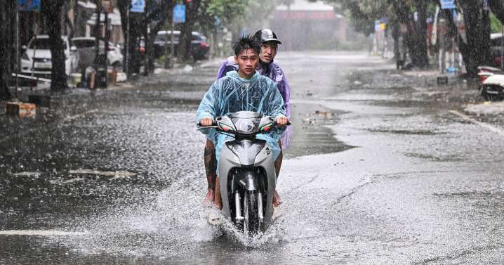 Vietnam braces for Typhoon Kajiki as it nears coast
