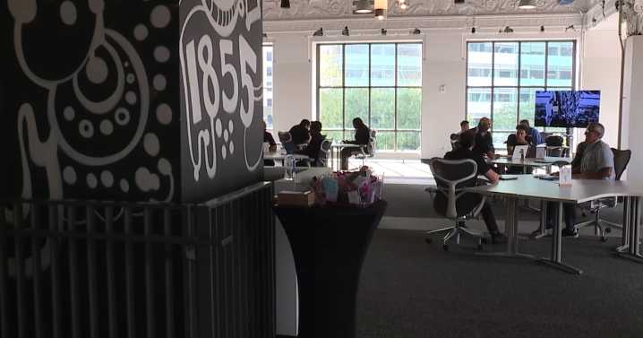 Apple opens first US manufacturing academy in Detroit