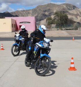 Capacitan en conducción de motos a Seguridad Municipal de Copiapó
