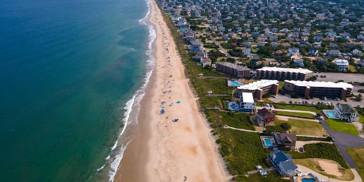 Hurricane Erin’s massive waves threaten to isolate North Carolina’s Outer Banks