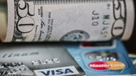 Cayó el ingreso de turistas al país y cada vez más argentinos viajan al exterior