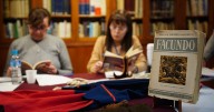 Leer en comunidad: los clubes de lectura crecen en San Juan