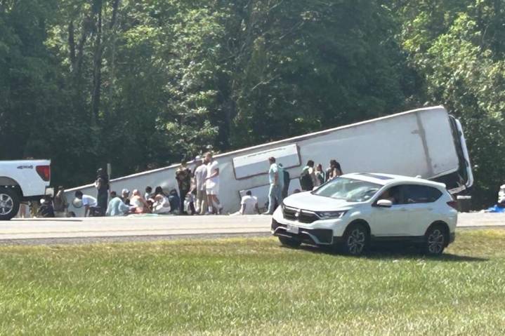 Tour bus crash causes several deaths and injuries on the New York Thruway