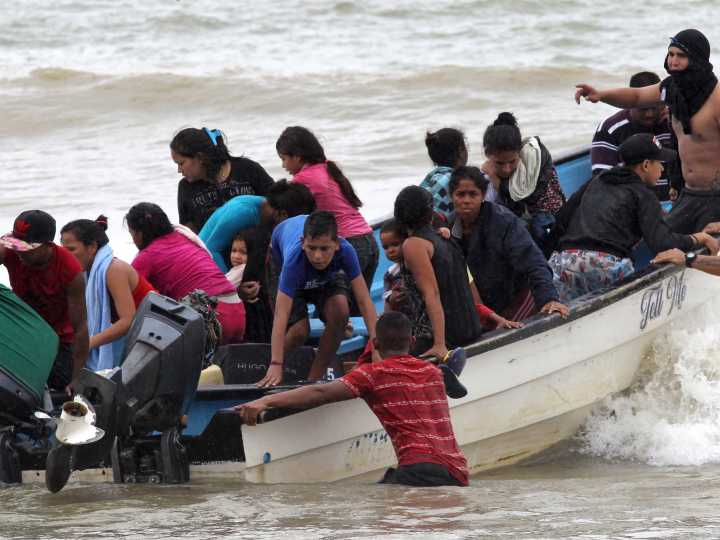 Detienen a 15 migrantes venezolanos en dos operativos en Trinidad y Tobago