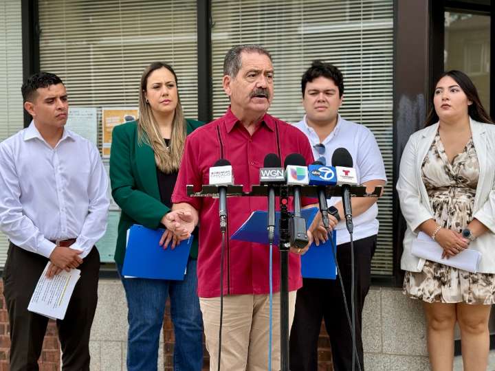 Funcionarios hispanos exigen soluciones a corto y largo plazo contra las inundaciones en Chicago