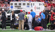 Morice Norris sufre golpe en la cabeza y el juego de Lions vs Falcons es suspendido