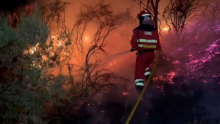 Castilla y León pide ayuda a Galicia ante los graves incendios que registra la comunidad