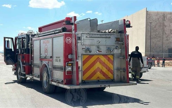 Dejó derrumbe de pared de tierra un trabajador muerto y uno lesionado