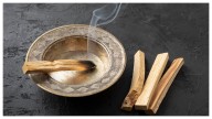 Quemar palo santo en el hogar: por qué recomiendan hacerlo y para qué sirve