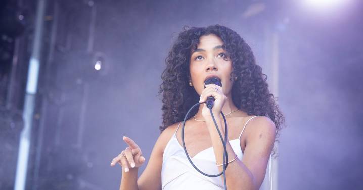 Olivia Dean announces London O2 shows