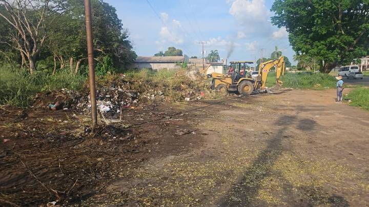 En Ciudad Bolívar intensifican operativos para eliminar vertederos espontáneos