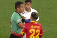 Los estrenos del Claro Arena: Zampedri anota el primer gol y Aránguiz protagoniza la primera polémica referil