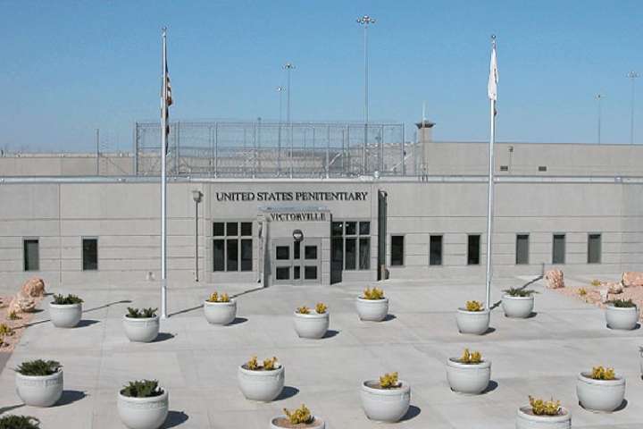 Estados Unidos transfiere a México a 14 reos sentenciados por narcotráfico para ahorrar dinero