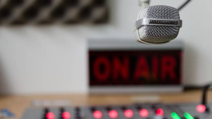 CBC Bans Popular Plautdietsch Christmas Song 'Frü, Daut es Kold Büte!'