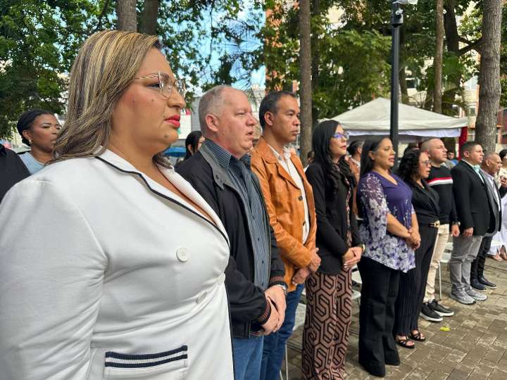 Alcalde Fraija presentó nuevo gabinete para consolidar Estado Comunal y las 7T
