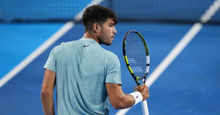 Alcaraz brilla en Cincinnati y espera a Rublev en cuartos