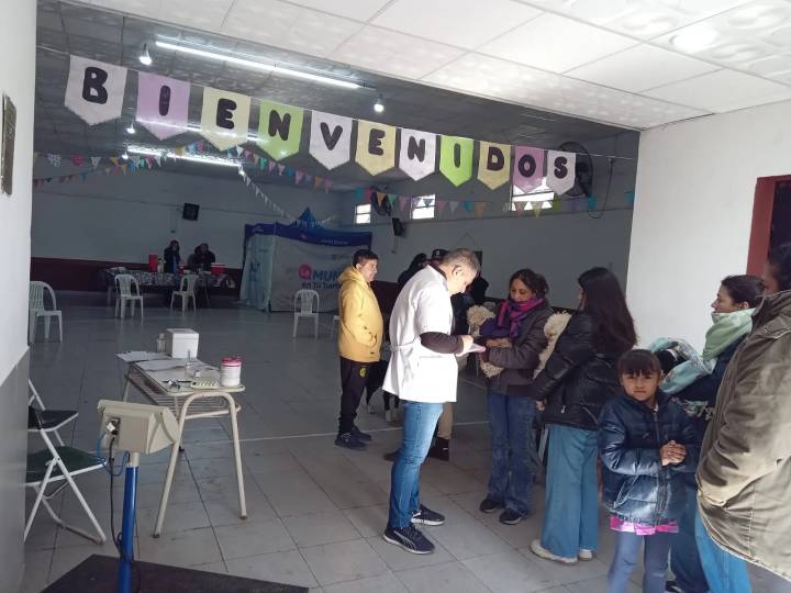 Vecinos y fomentistas destacan la presencia de “La Muni en tu Barrio”