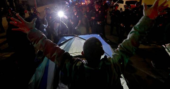 L.A. agrees to pay $500,000 to reporters arrested at 2021 Echo Park protest
