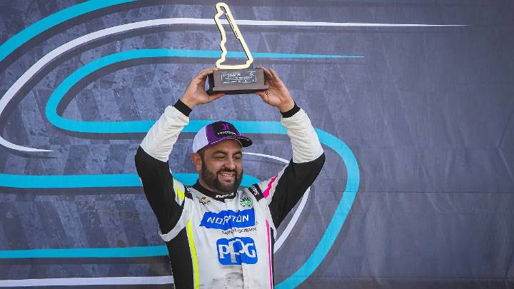“Keko” Pérez y el Shamrock Racing firman doble victoria en el Autódromo Hermanos Rodríguez
