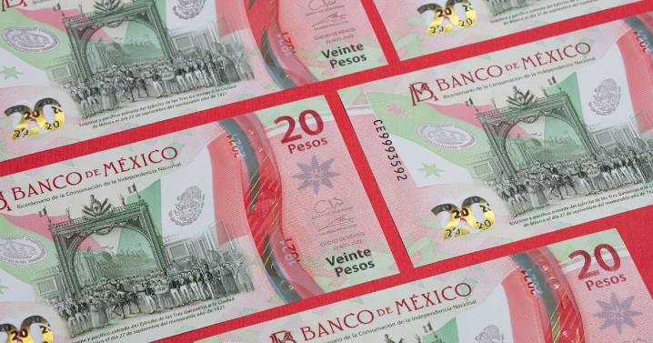 El peso mexicano y la BMV caen tras datos de inflación en Estados Unidos