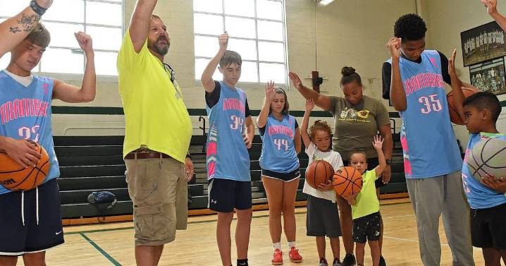 New thrift store helps fund faith-based youth sports nonprofit in Marmet
