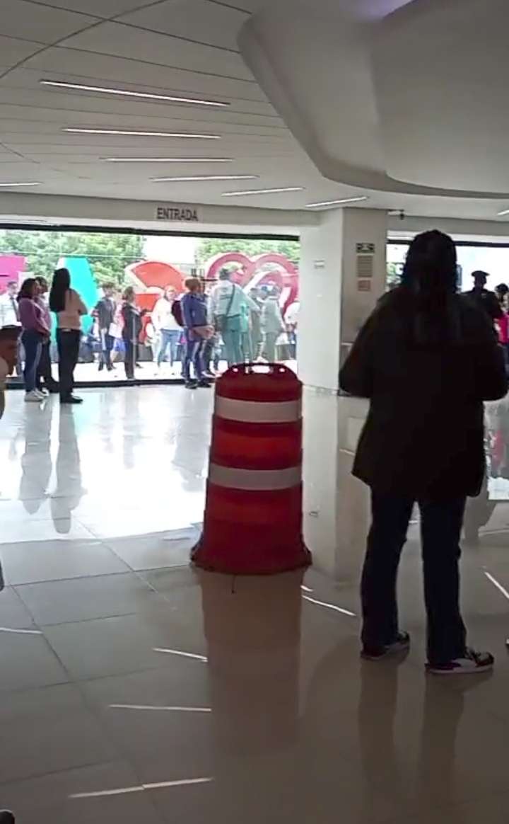 Protestas paralizan la alcaldía Gustavo A. Madero por falta de pagos a trabajadores