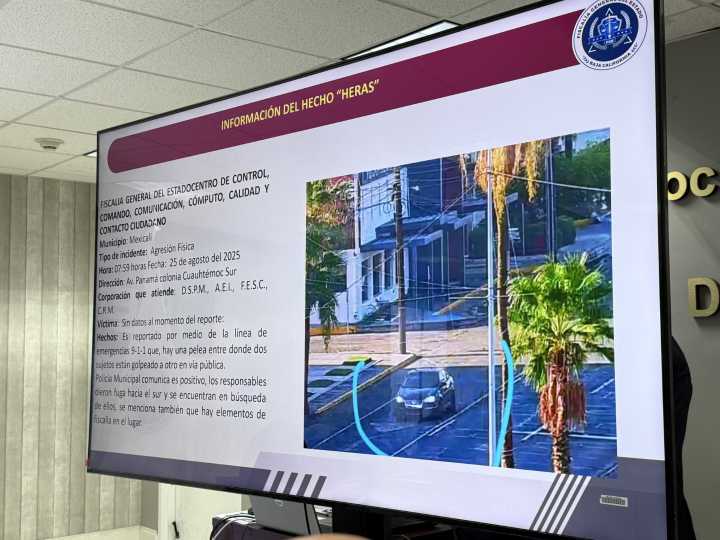 Agresores del periodista tripulaban un vehículo Jetta negro, FGE