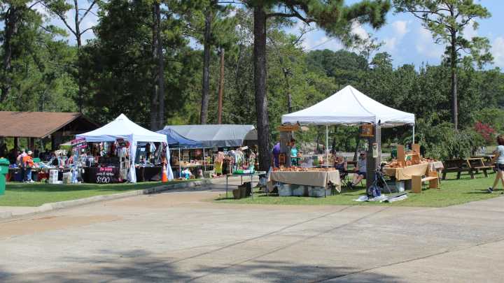 The world's longest yard sale has four major stops in Alabama. See where