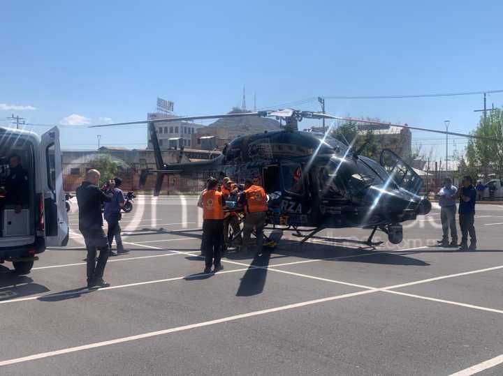 Trasladan vía aérea a policías estatales accidentados en carretera de Guadalupe y Calvo