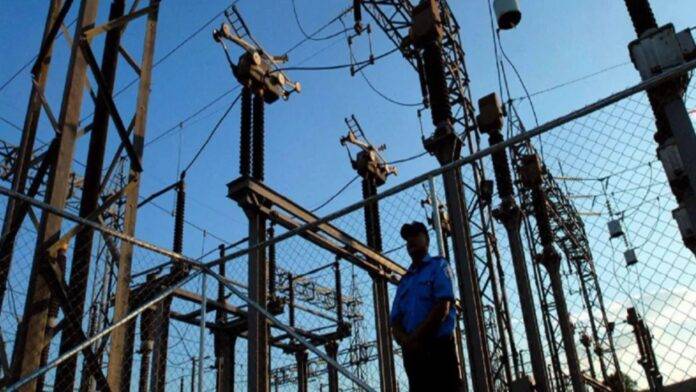 Arrestados dos hombres acusados de hurto en instalaciones eléctricas