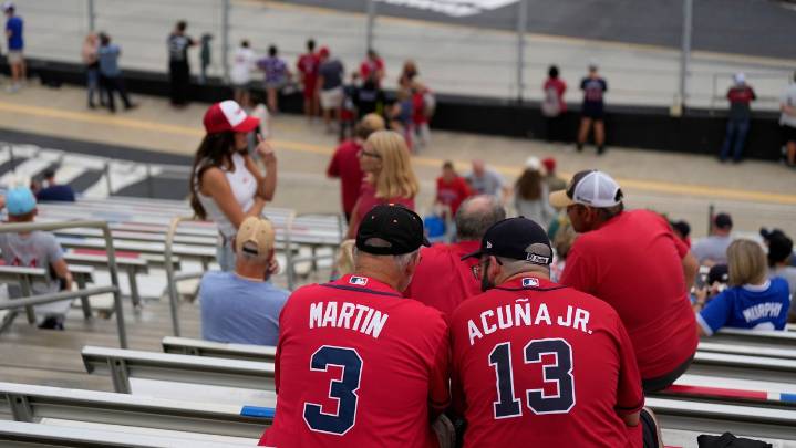 Play ball, take 2: The MLB Speedway Classic resumes at Bristol after rain suspension