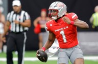 Ex-Michigan QB scores game-winning touchdown in debut for new school