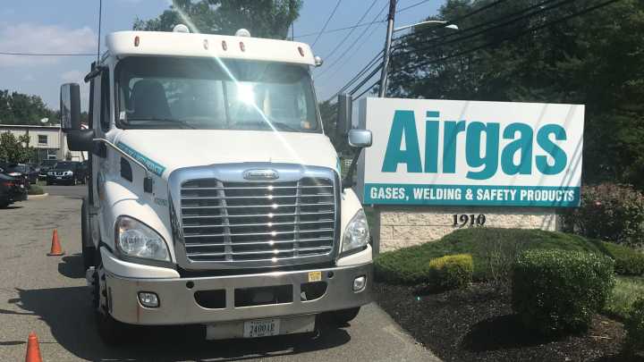 Airgas used dangerous gases on North Jersey picketers, suit says