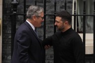 Starmer y Zelenski escenifican la unidad europea en su apoyo a Ucrania un día antes de la reunión de Trump y Putin en  Alaska
