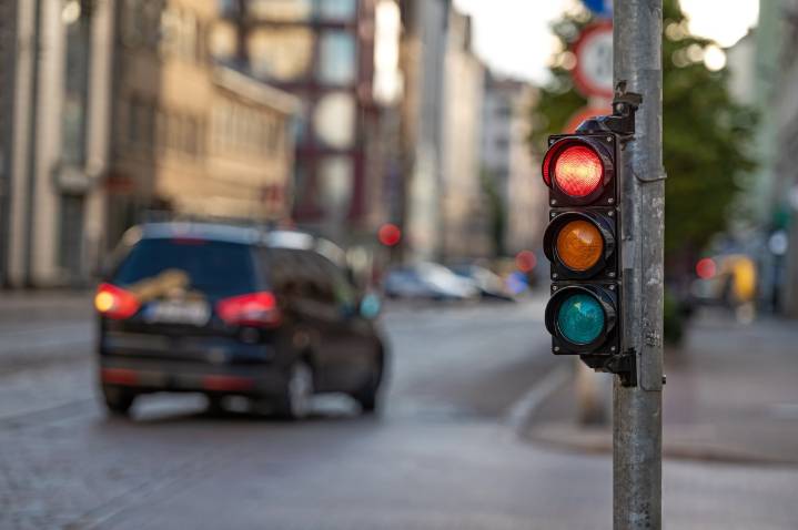 ¿Cuántas luces o señales pueden tener los semáforos?