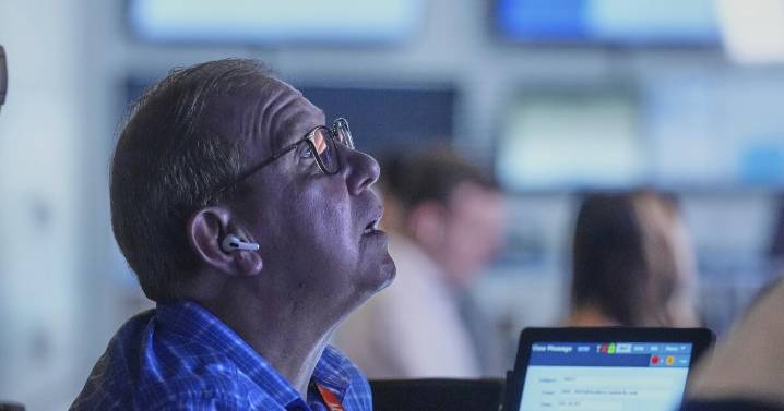 Wall Street steadies after Nvidia, Palantir and other AI stars trim their losses