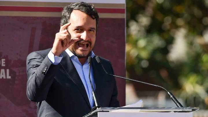 El poder se ejerce con humildad, insiste Sheinbaum ante carta de López Beltrán por viaje a Japón