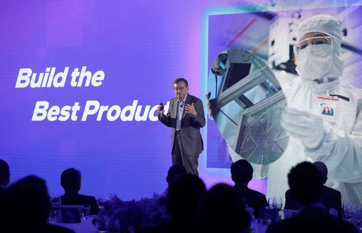 Struggling Intel gets $2 billion investment from SoftBank amid AI push
