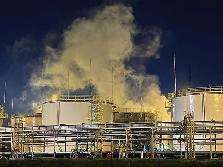 Ukraine attacks on refineries have Russians running on empty