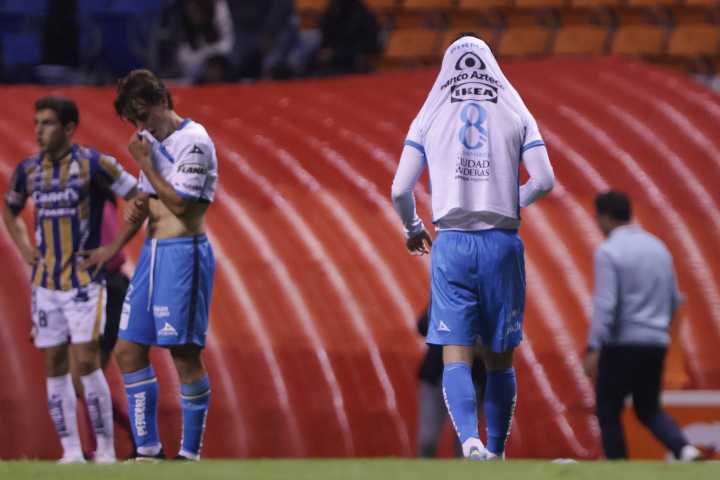 Club Puebla liga derrotas; cae ante San Luis
