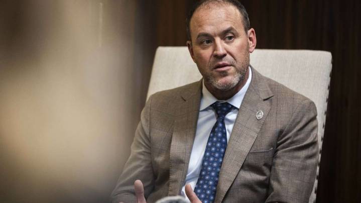 Lawmakers still unsure how to respond to public union bill referendum