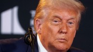 Un tribunal de Estados Unidos anula la multa de casi 500 millones de dólares impuesta a Donald Trump por fraude civil