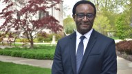 Howard University president stepping down