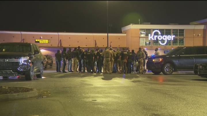1 arrested, 1 at-large after Clayton County homicide investigation prompts pursuit that ended in another county