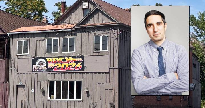 Schenectady restaurant work leads to reporter's old ID