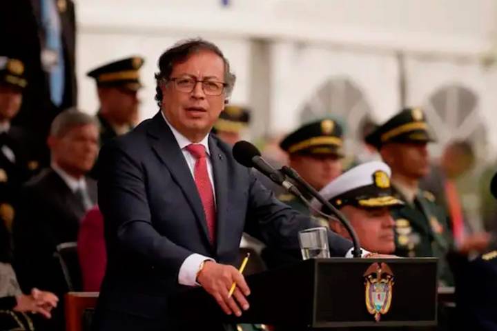 Petro ordena militarizar frontera del Catatumbo: "Tenemos 25.000 soldados en la zona"